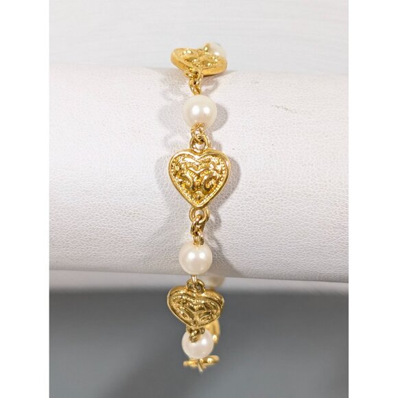 Vintage Avon Pearly Hearts Gold Tone Chain Tennis Bracelet 6" - Picture 1 of 7